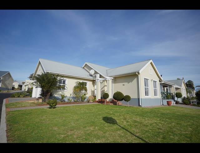 3 bed property to rent in LANGERUG